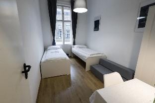 Pest-Port Apartment-ROOM 3 Apartment in Budapest