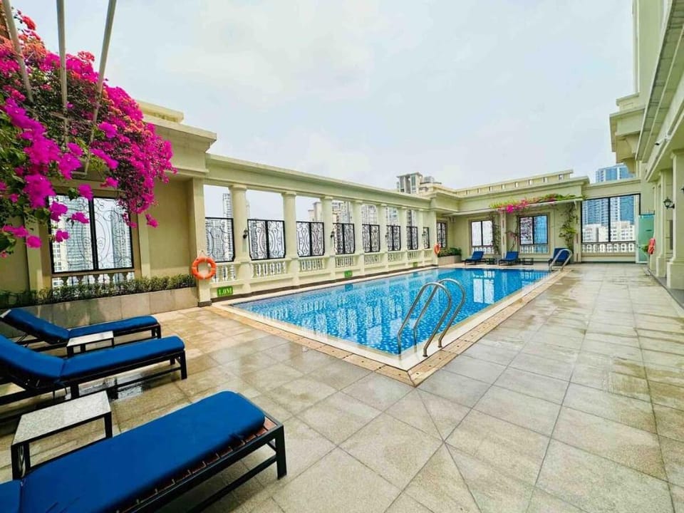 2Q Apt-Studio Lux4 Rooftop Pool&Spa-Hochiminh HCMC Apartment in Ho Chi Minh City