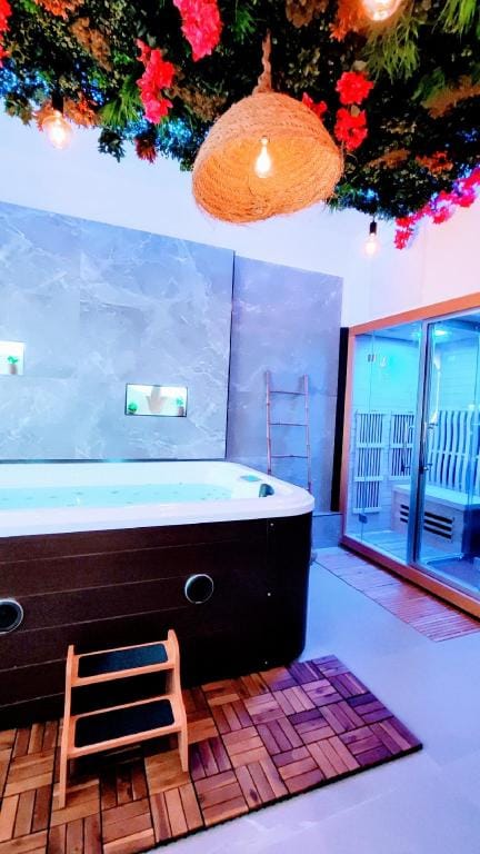 KosyKasa Spa Apartment in Cannes