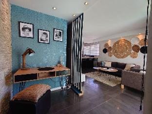 Sunrise & Sunset Palm Beach Croisette Apartment in Cannes
