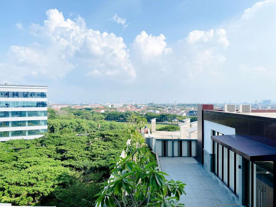 Spacious Homey Studio Cleon Park Apt By Travelio Apartment in Jakarta