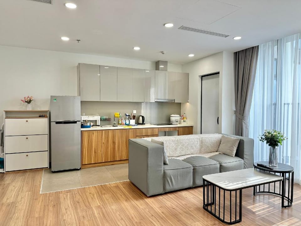 BIG PROMO 2 beds2 baths in Eco Green with gym&pool Apartment in Ho Chi Minh City
