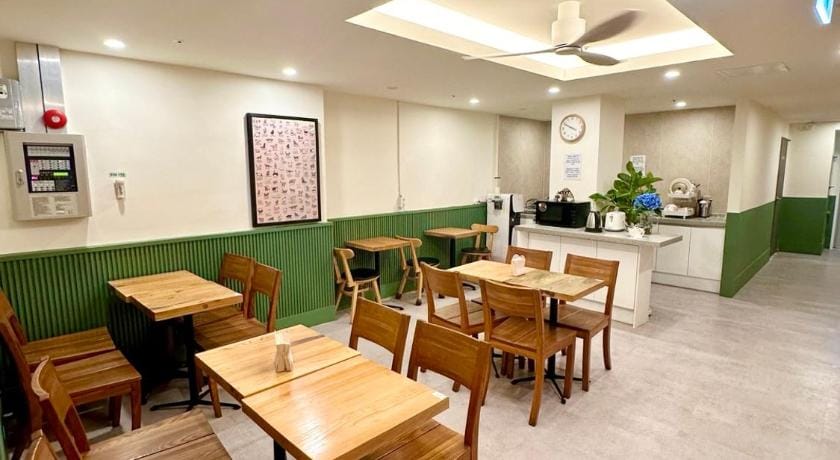 R guesthouse jongmyo Bed and Breakfast in Seoul