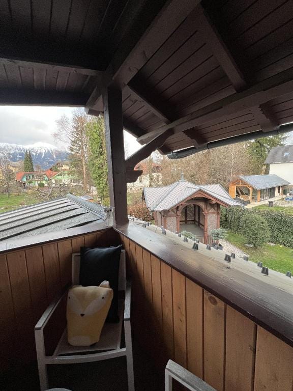 Duplex Photo Studio in the garden Apartment in Bled