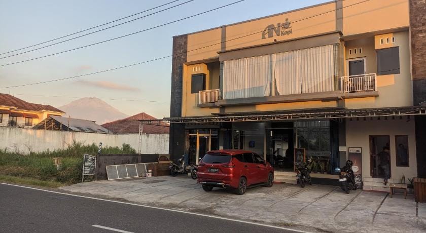 Hotel O Wonosobo Bunkbed Hotel in Indonesia