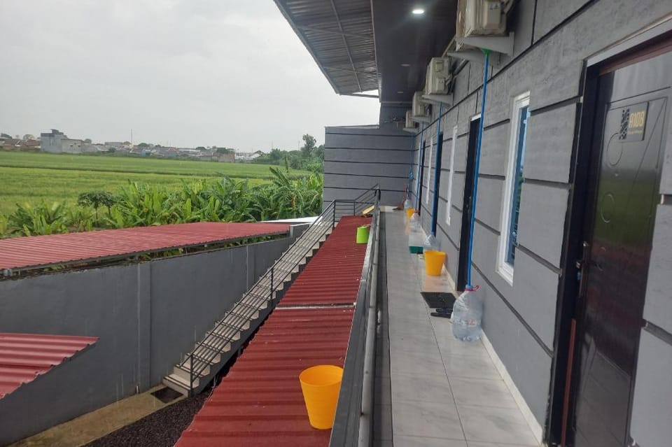 Capital O 93816 Cerry Village Hotel in Indonesia