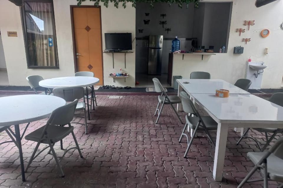 Capital O 93872 Natura Guest House Syariah Near alun alun kota purwokerto Hotel in Indonesia