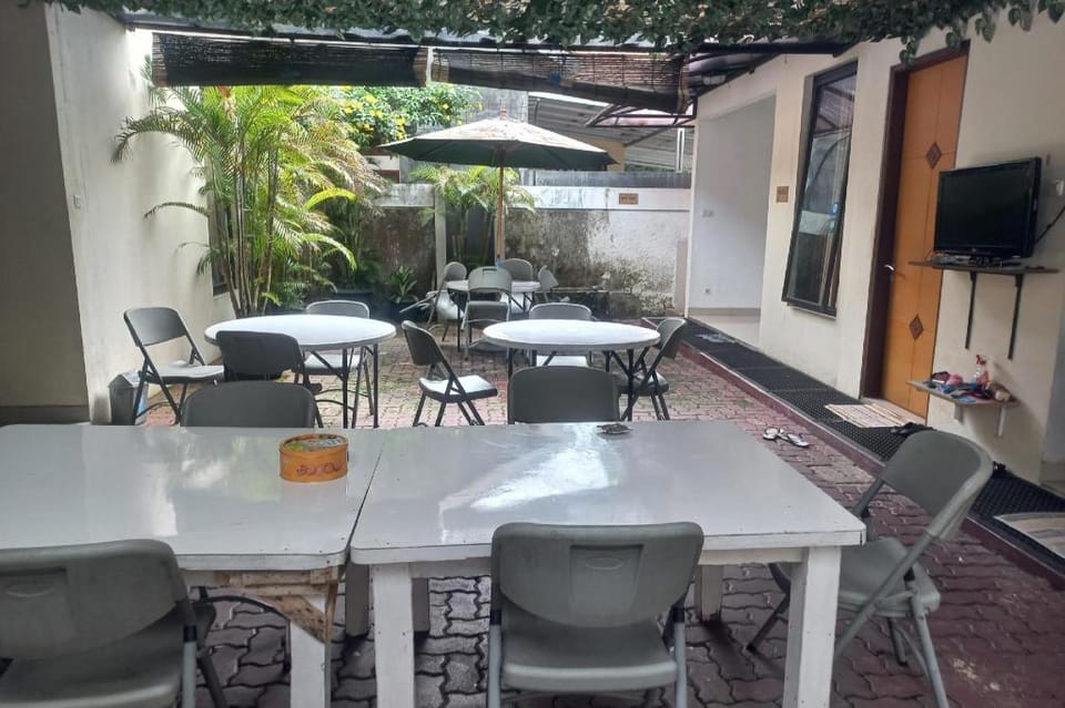 Capital O 93872 Natura Guest House Syariah Near alun alun kota purwokerto Hotel in Indonesia