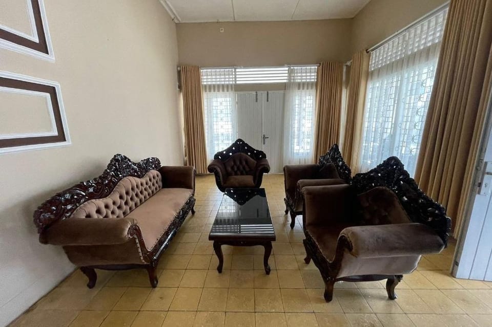 Hotel O Kng Homestay Syariah Hotel in West Sumatra, Indonesia