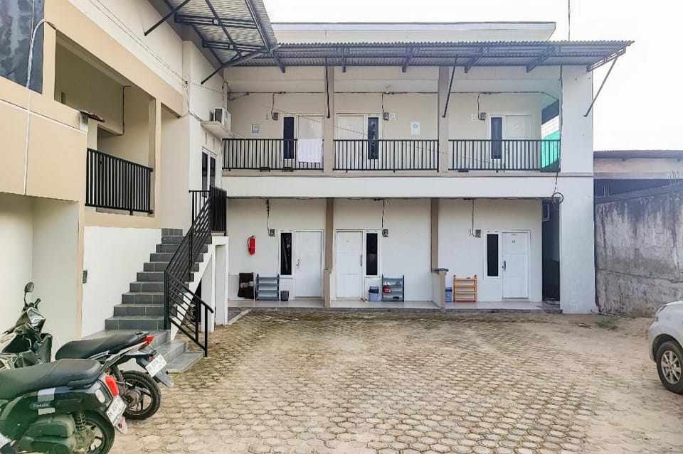 RedDoorz Syariah near Lapangan Persijam Jambi Hotel in Indonesia