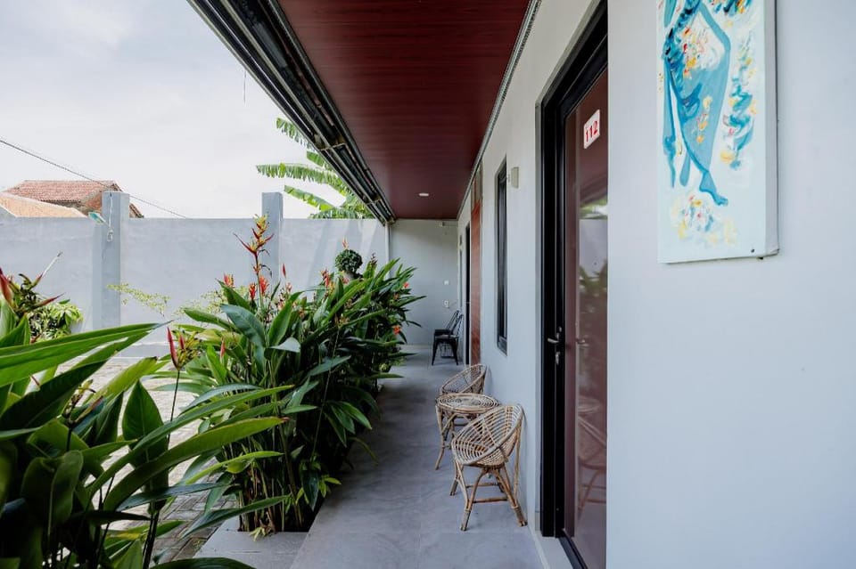 RedDoorz near Dr Oen Solo Baru Hospital Hotel in Special Region of Yogyakarta
