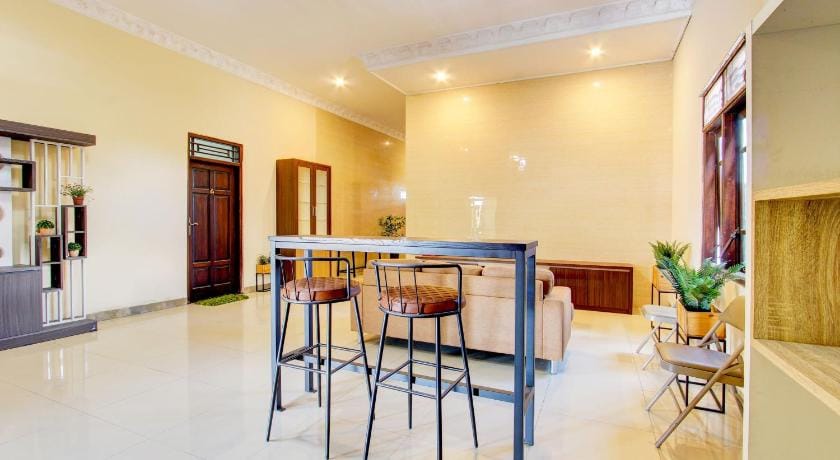 Hotel O Delia Inn Syariah Hotel in Special Region of Yogyakarta