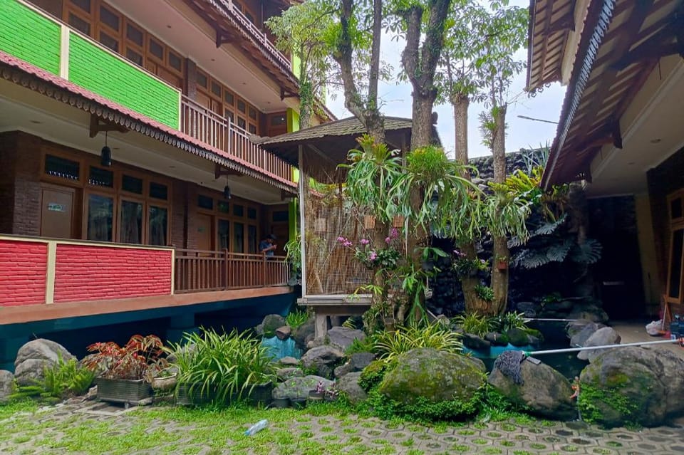Java Capsule Hotel Hotel in East Java