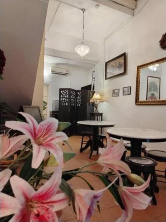 Beach Street by Plush Hotel in George Town