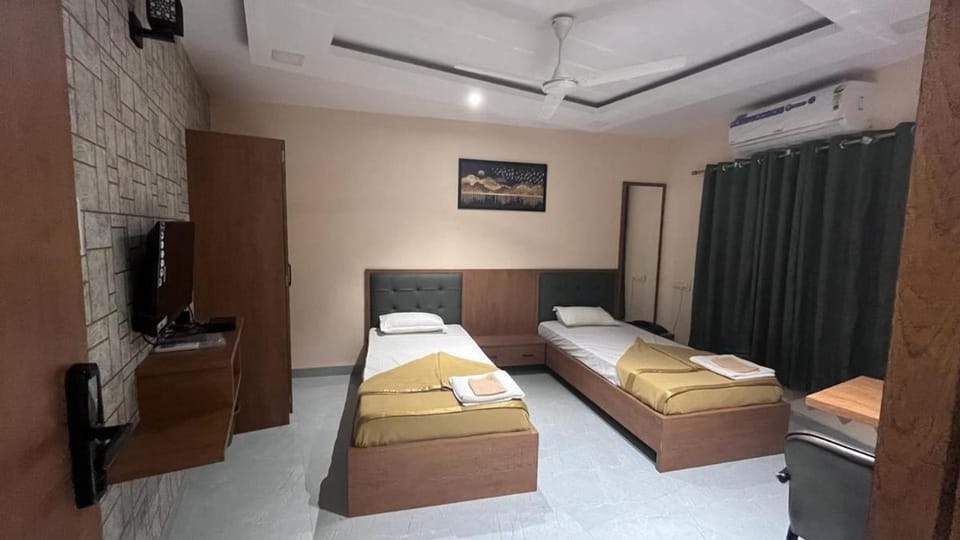 HOTEL PARADISE INN Hotel in Gujarat