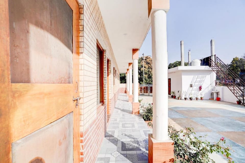 Hotel O by OYO Premier Jim Corbett Home Stay Hotel in Uttarakhand