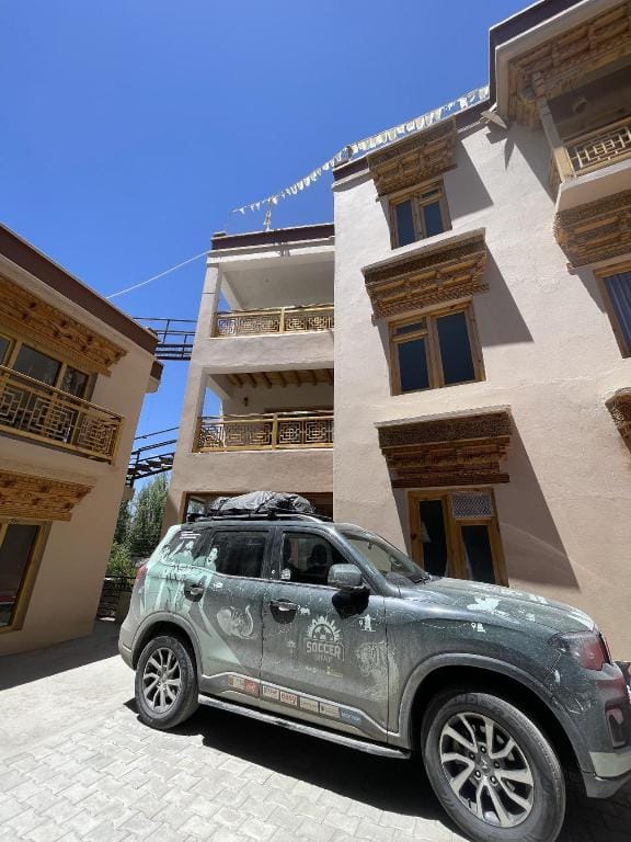 Dgha-Ldhan Guest House Bed and Breakfast in India