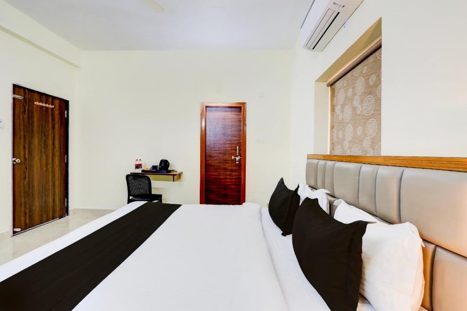 Super Townhouse Nirvana Elite Hotel in Hyderabad