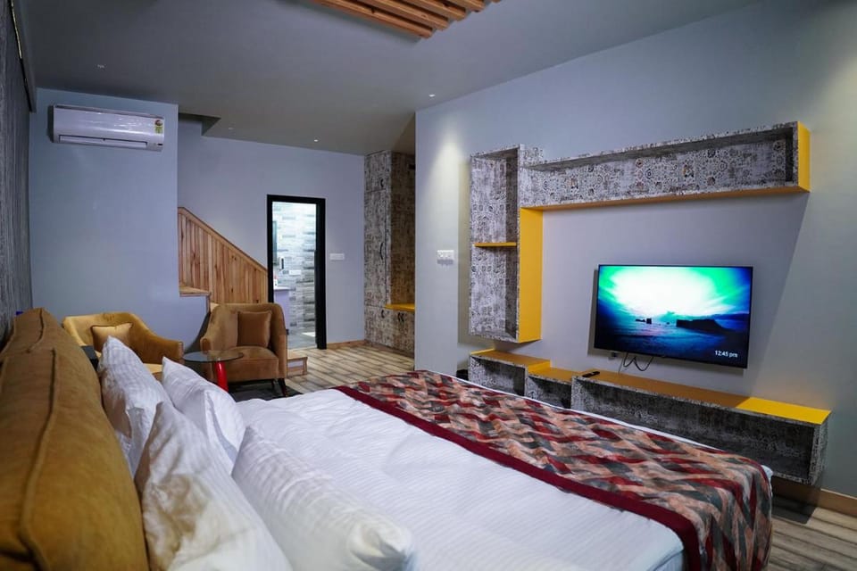 amã Stays & Trails Whispering Pines, Bhimtal Villa in Uttarakhand