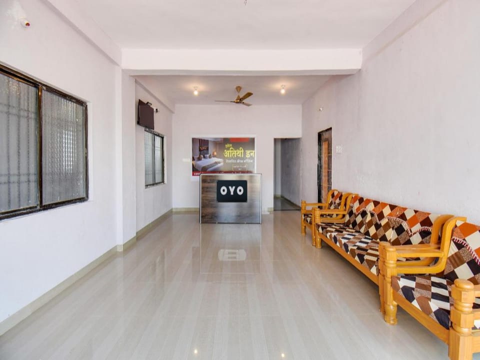 OYO Hotel Atithi Inn Hotel in Maharashtra