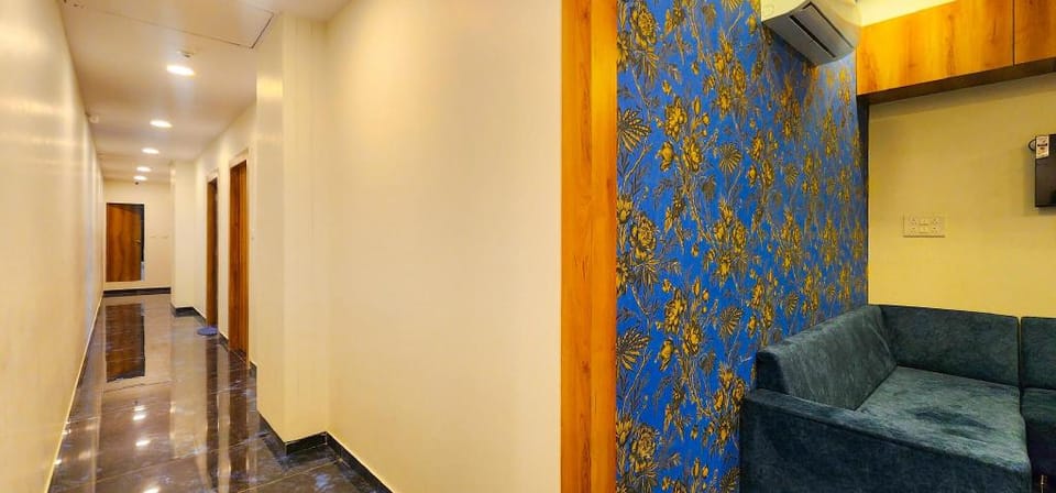 Hotel Nova Blue Hotel in Ahmedabad