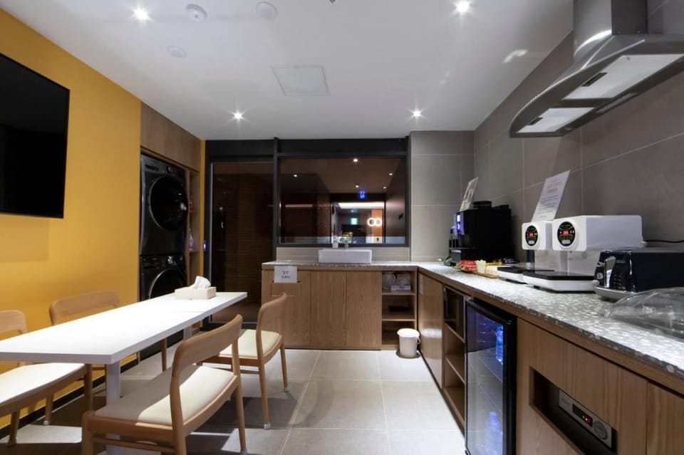 Brown Dot Incheon Nonhyeon Sorae port Hotel in Gyeonggi-do