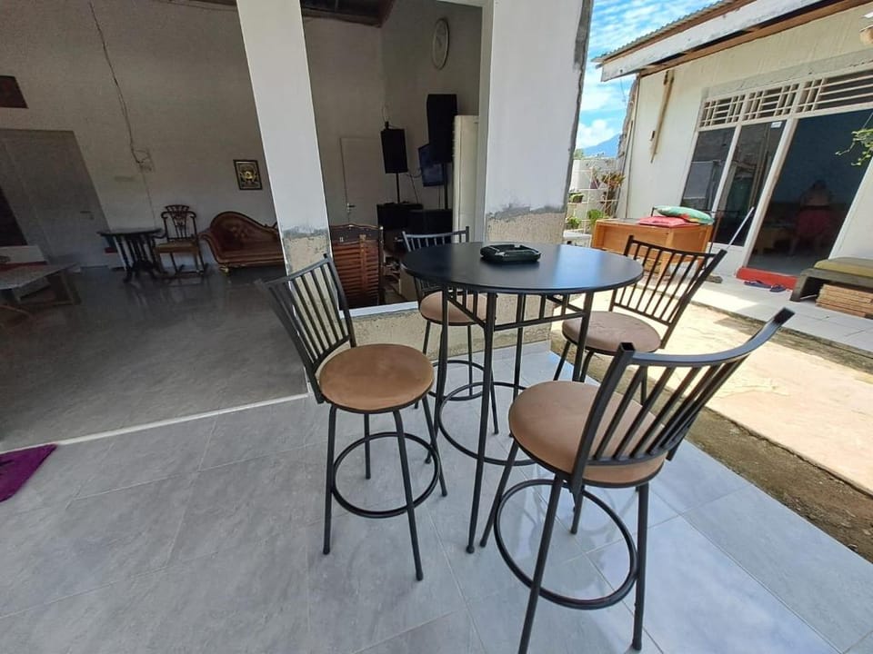 OYO 93814 Amanda Homestay Hotel in Indonesia