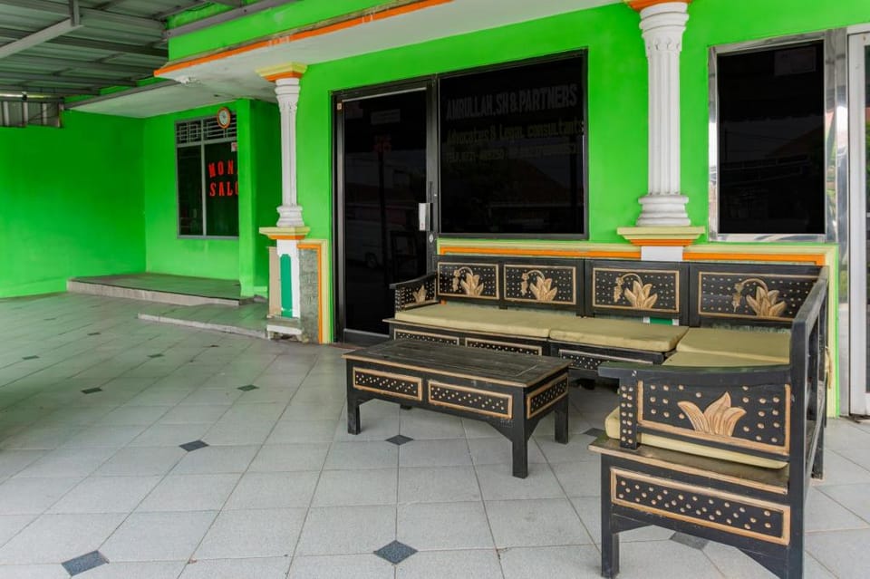 Hotel O Guest House Amanda Syariah Hotel in Indonesia