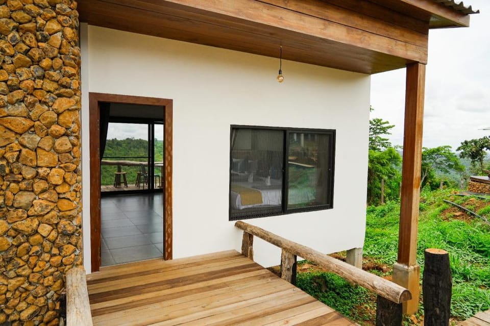 PIDA COFFEE FARM LODGE Lodge in Cambodia