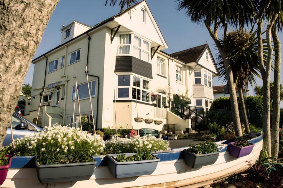B’s Place Guest House Bed and Breakfast in Paignton