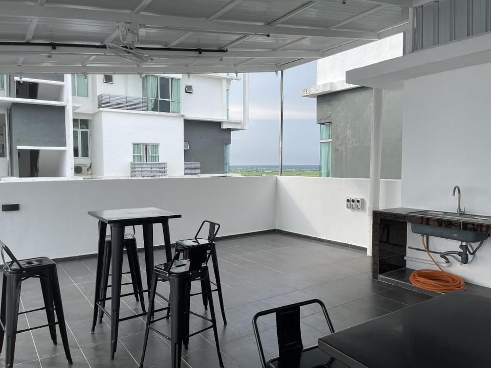 Perfect seaview condo with balcony Apartment in Selangor, Malaysia