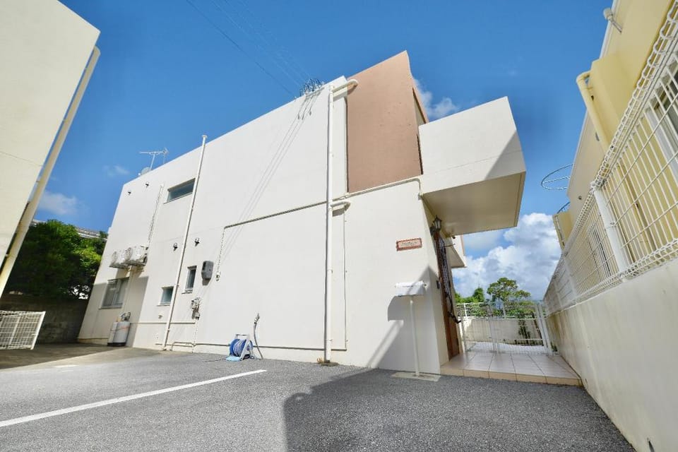 Pleasant Stay > Accommodates up to 12 people! Relax in Okinawa with two families or friends. Apartment in Okinawa Prefecture