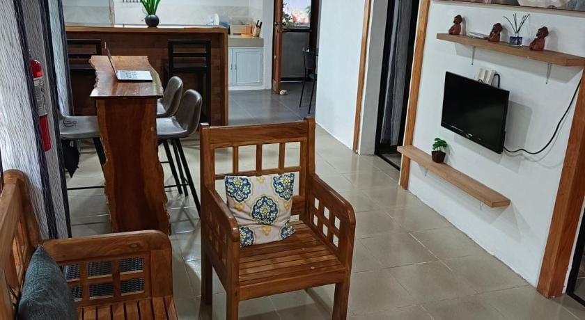 Mannah Garden Staycation Place Inn in Panglao