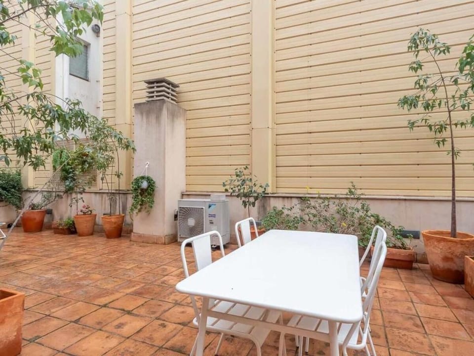 Cozy Apartment in the Heart of Gracia Apartment in Barcelona