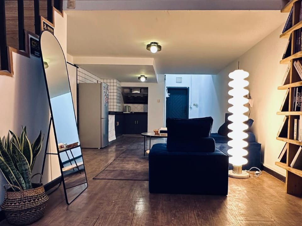 G近解放碑/洪崖洞/好吃街/loft公寓/近地铁站/免费寄存 Apartment in China