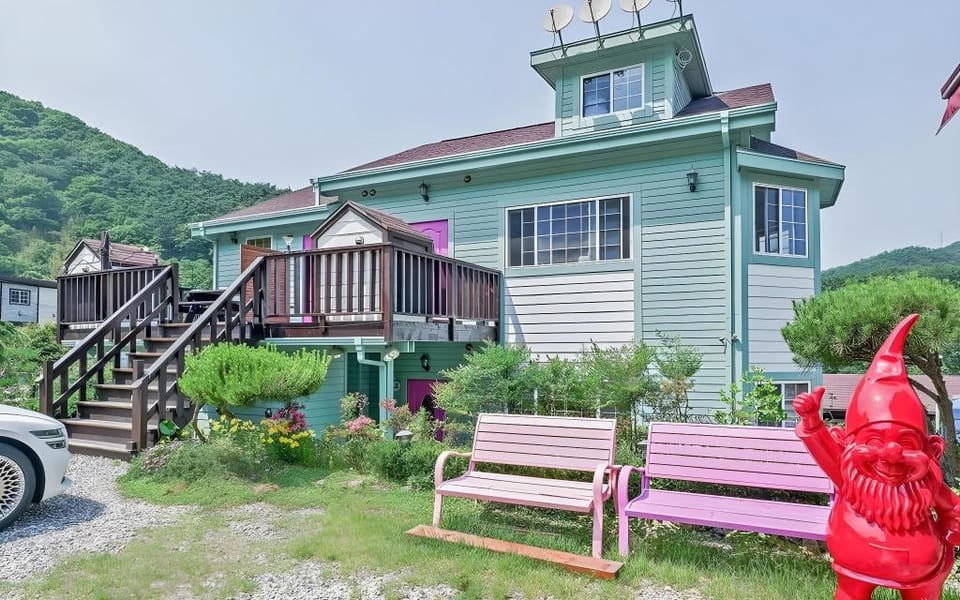 Damyang Chuwol Mountain Pension Under the Stars Bed and Breakfast in South Korea