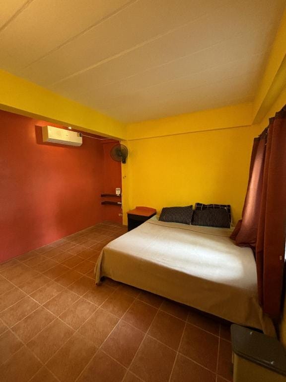 Moondance Guesthouse & Cafe Villa in Ko Chang