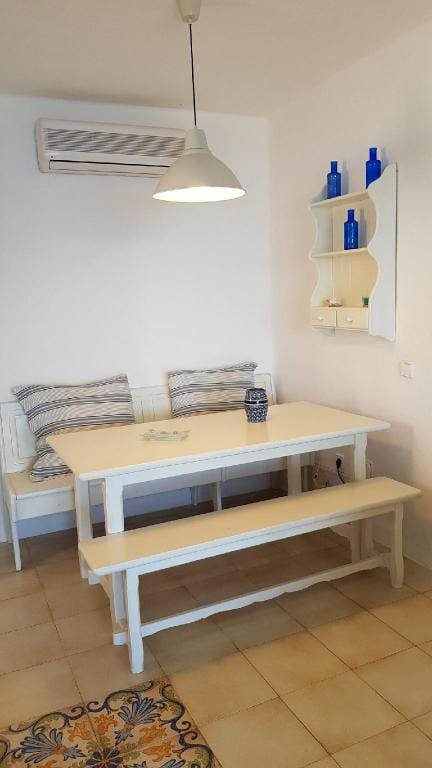 Roca Fornells, Apartamento marinero con Wifi y aire acondicionado P82 Apartment in Fornells, Minorca