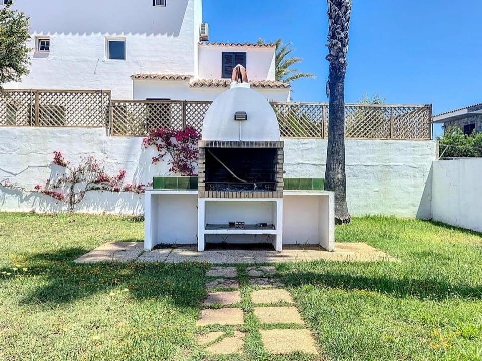 Roca Fornells, Bonito apartamento con piscina SS21 Apartment in Balearic Islands