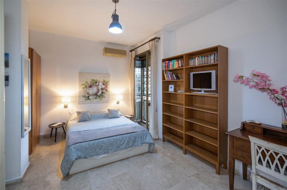 Trastevere's heart Apartment in Rome