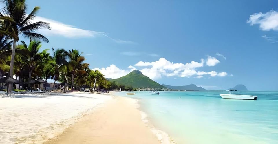 Calm Oasis Sunset Beach 3bed Apart in flic en flac Apartment in Flic en Flac