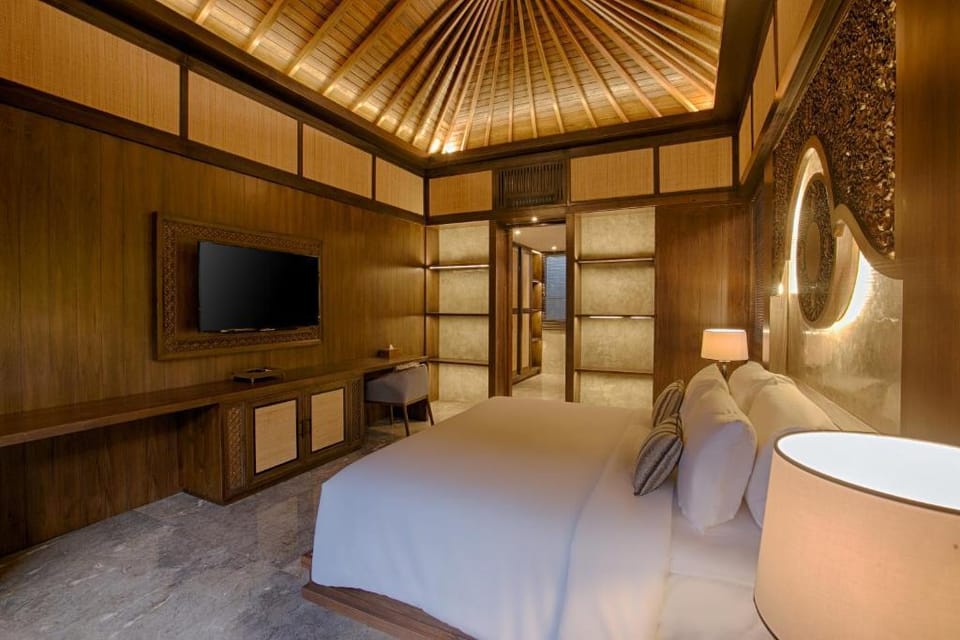 Presidential Villa 3BR w/ Private Pool in Nusa Dua Villa in Kuta Selatan