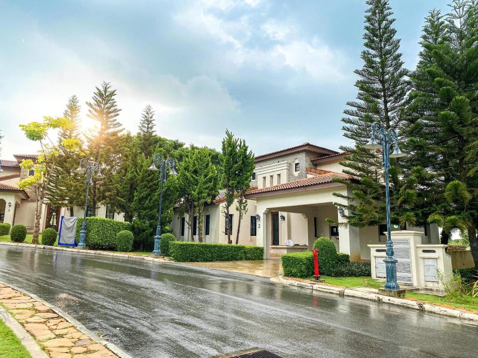 My Ozone Pool Villa House Khao Yai Villa in Laos
