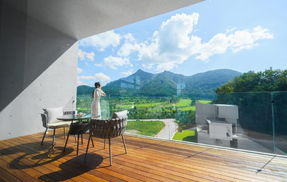 Jeongeup Elystay Poolvilla&amp;amp;amp;amp;amp;amp;amp;Resort Elystay Bed and Breakfast in South Korea