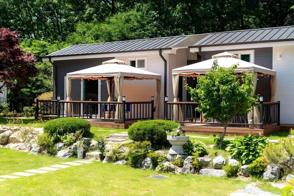 Yongin Donggupark Pension Bed and Breakfast in Gyeonggi-do