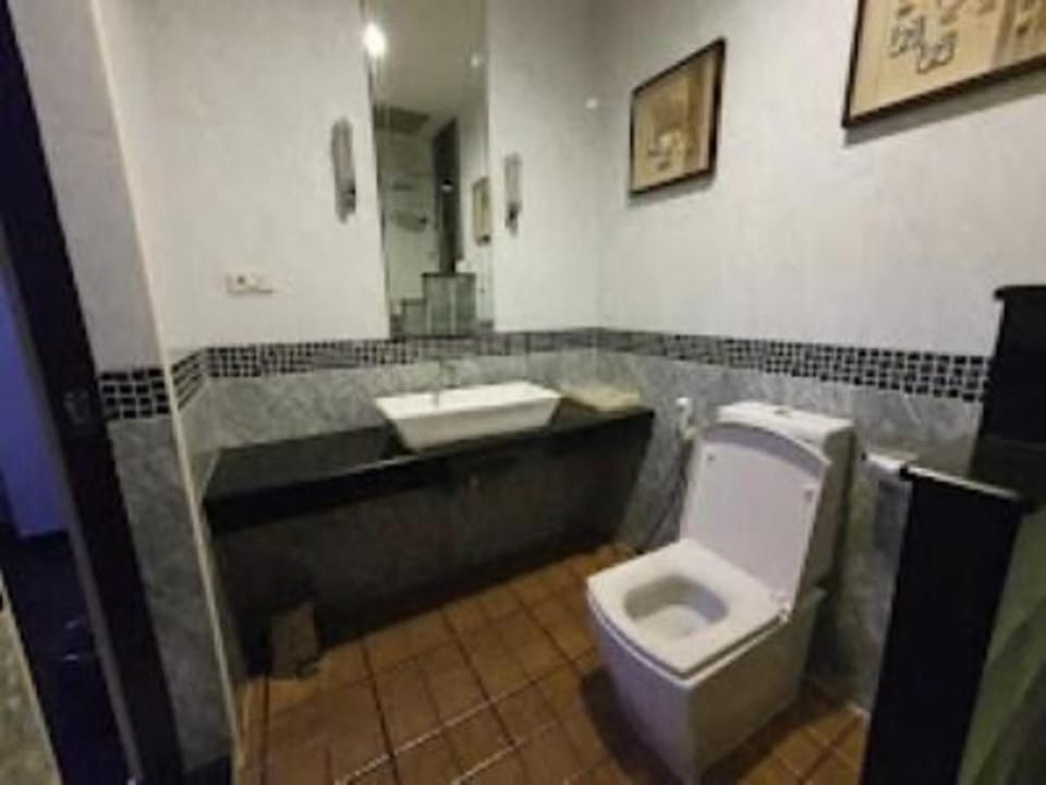 Family Room (1 King size bed and 1 single bed ) Apartment in Pattaya City
