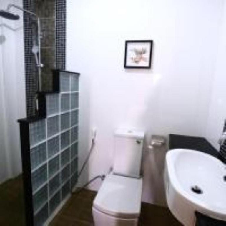 Deluxe Double  Room with Balcony Apartment in Pattaya City