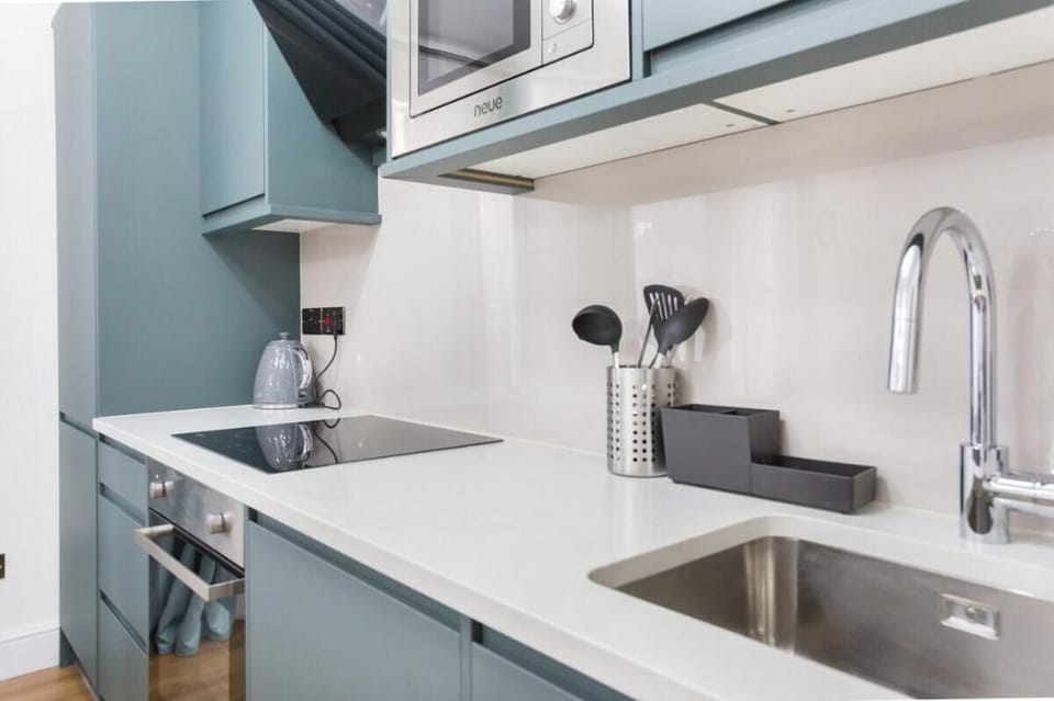 Comfortable Apartment Next to Camden Market Apartment in London Borough of Islington