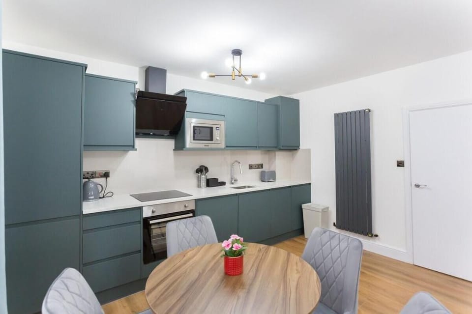 Comfortable Apartment Next to Camden Market Apartment in London Borough of Islington