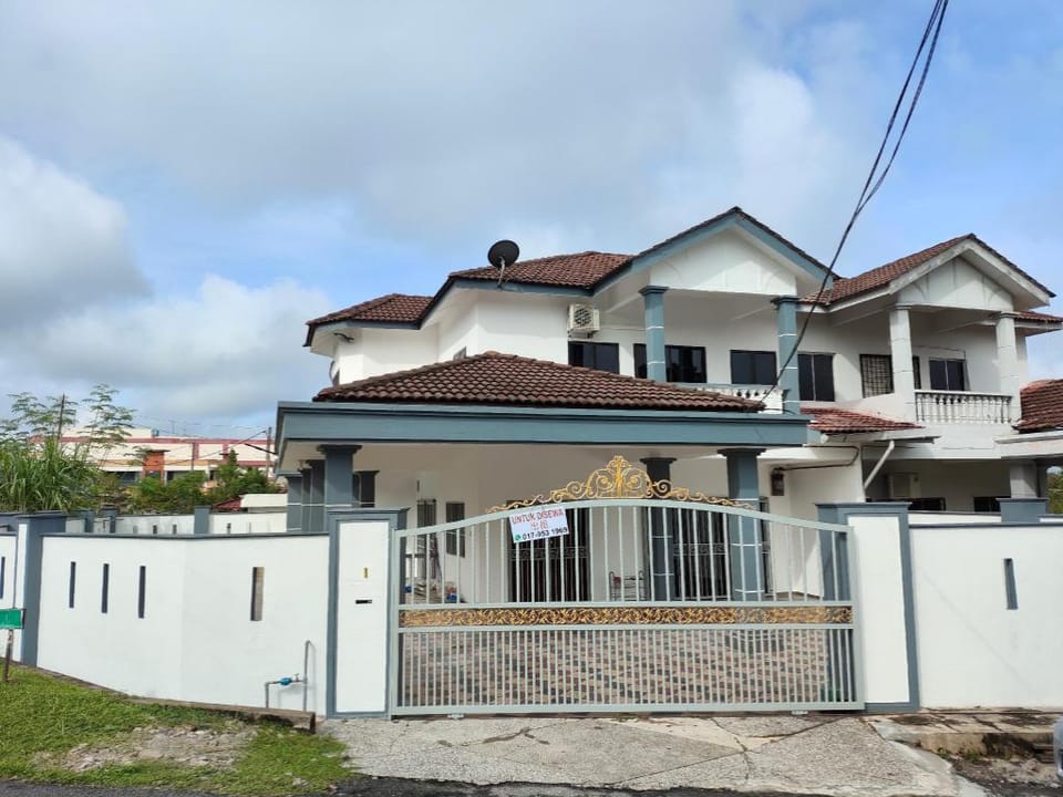 OUR FAMILY HomeStay@ Mentakab Vacation rental in Pahang, Malaysia